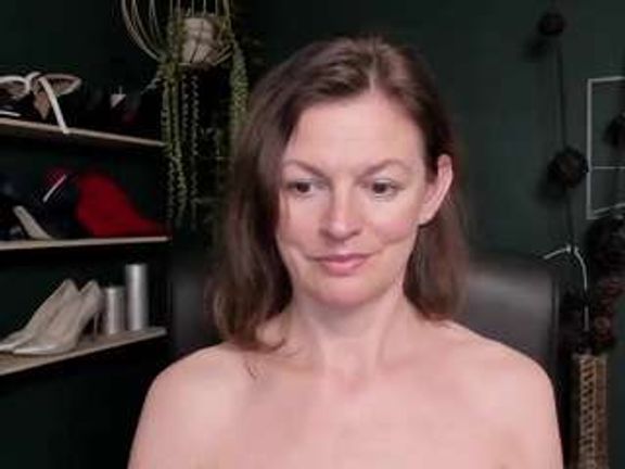 VivianKiss