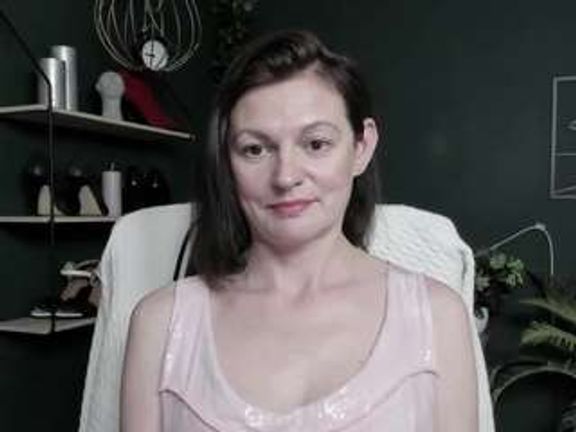 VivianKiss