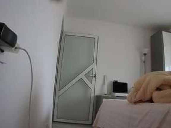 voyeurcam charmhellen kitchen