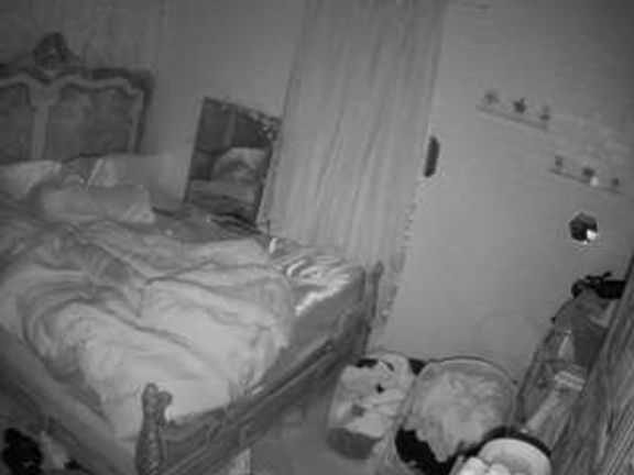 voyeurcam hornyhostel 03