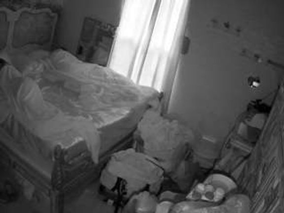 voyeurcam hornyhostel 03