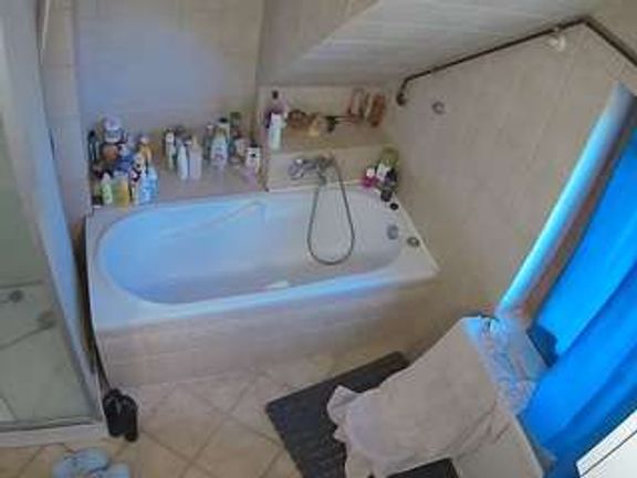 Julmodels Bathroom 2nd Floor-1