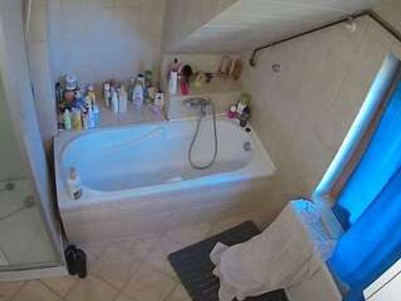 Julmodels Bathroom 2nd Floor-1