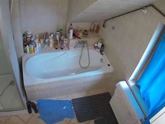 Julmodels Bathroom 2nd Floor-1