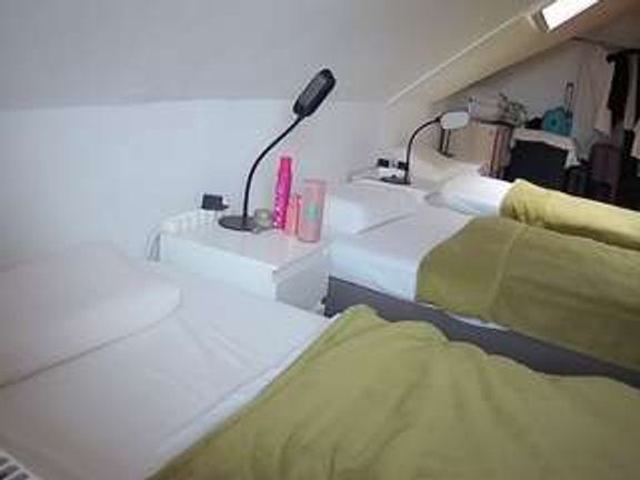 Julmodels Bedroom-D4