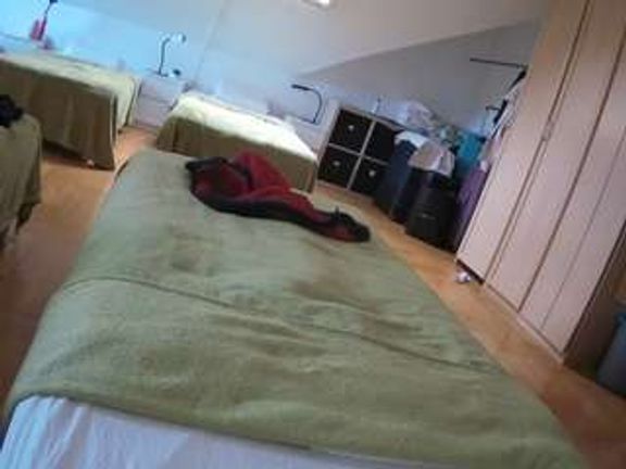 Julmodels Bedroom-D1