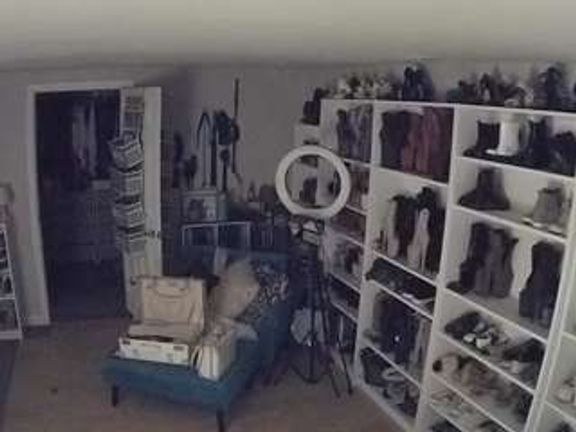 Miss Olivia Black Dressing Room