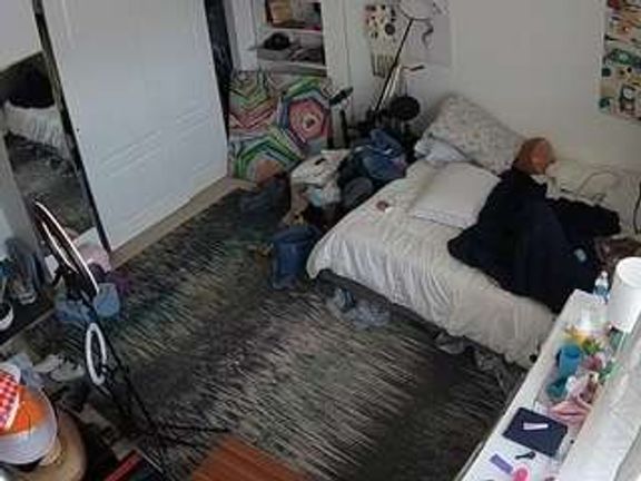 voyeurcam hornyhostel 02