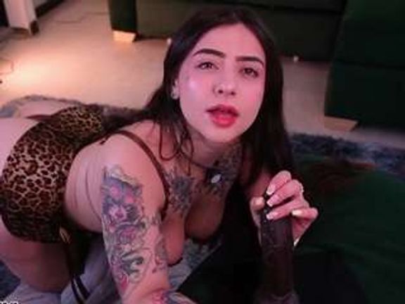 zoe-cruz21