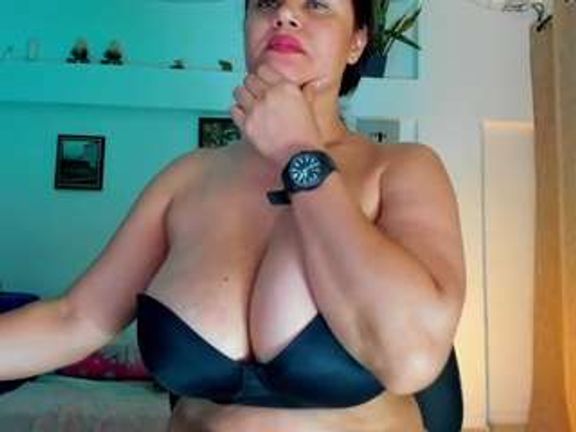 SinthiaCollins