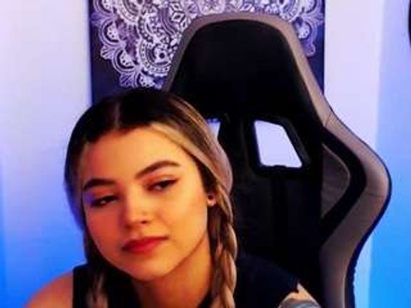 ScarlettHudsson