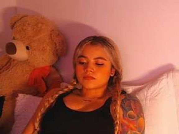 ScarlettHudsson