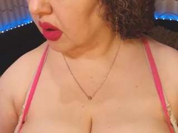 YourBustyKatty