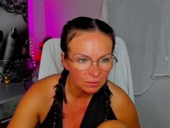 glamHelen
