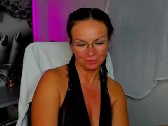 glamHelen