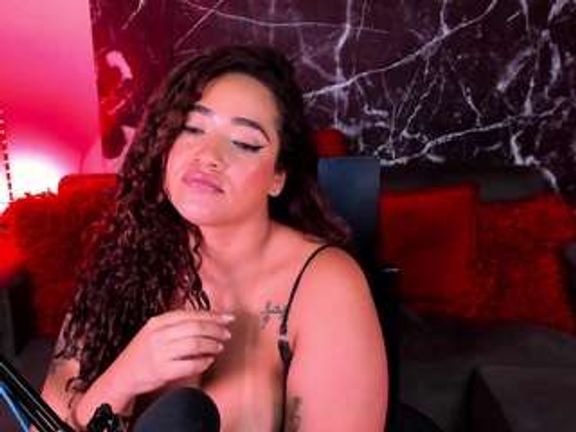 🍑 Hanna Miills 🍑