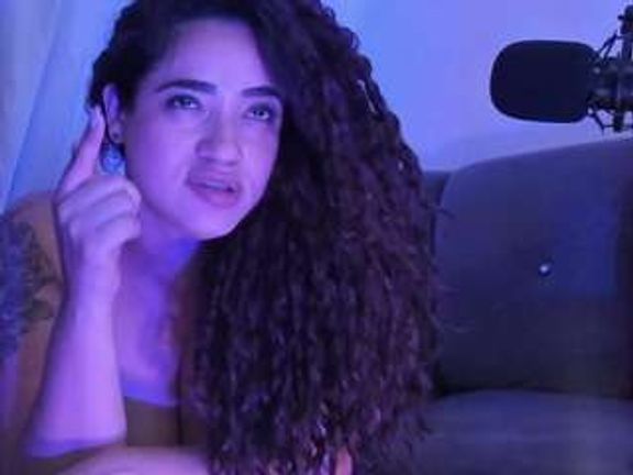 🍑 Hanna Miills 🍑