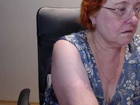 CurvyJoanna