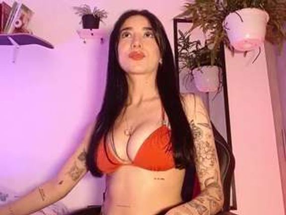 Sara Moon 888