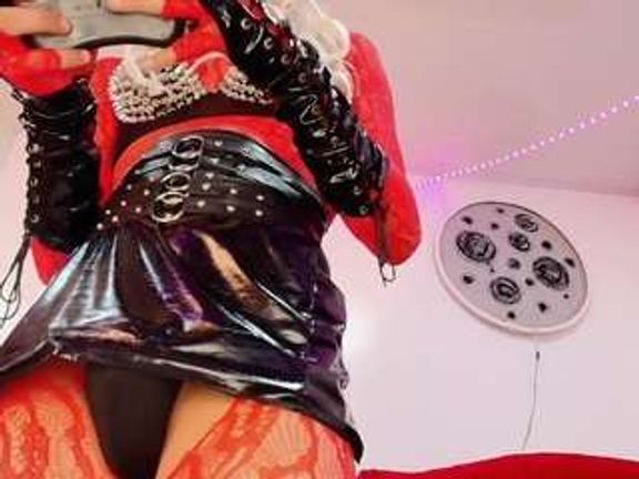 MISTRESS EDGGY