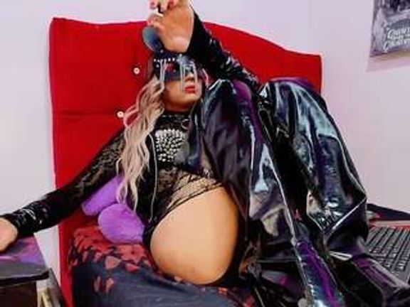 MISTRESS EDGGY