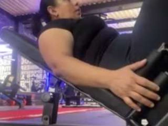 brenda-curvy