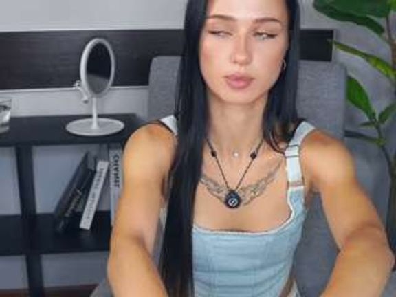 ShainaCloos