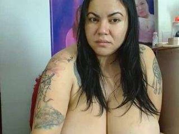 wonderfulltitys-mia
