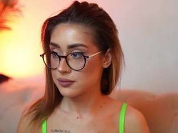 AileenAxa