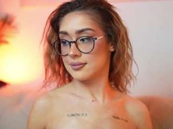 AileenAxa