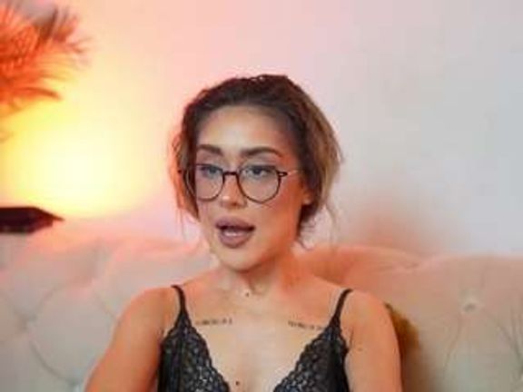 AileenAxa