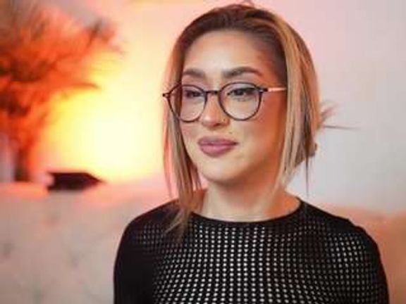 AileenAxa