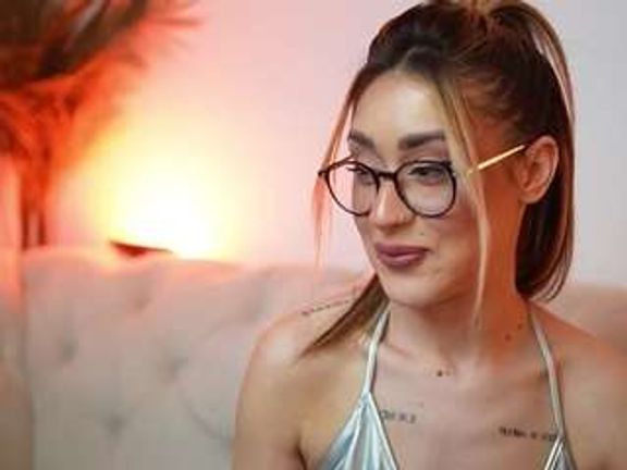 AileenAxa