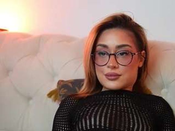 AileenAxa