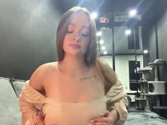 RachelBlinks