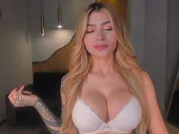 LEXIE WAYNE