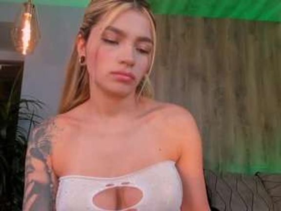 LEXIE WAYNE