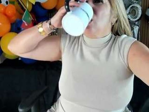 Danna38topless