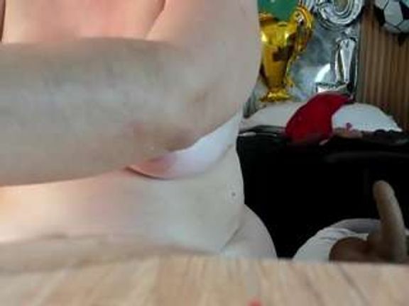 Danna38topless