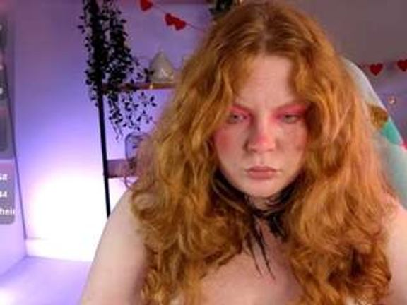 CassieRedKiss
