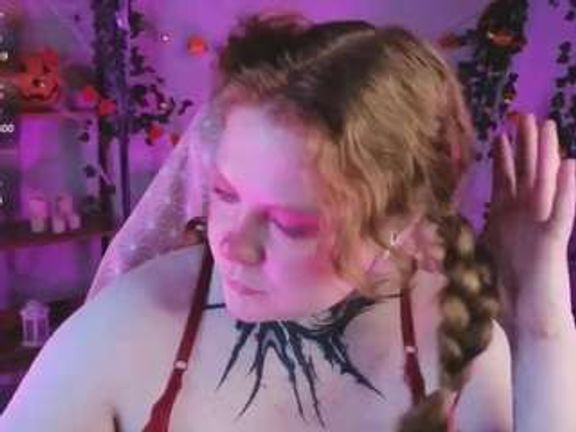 CassieRedKiss