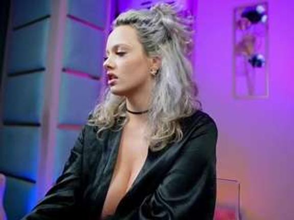 SabrinaJade