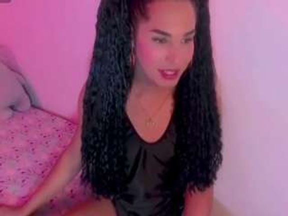 isabella-hot