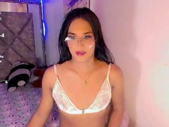 isabella-hot