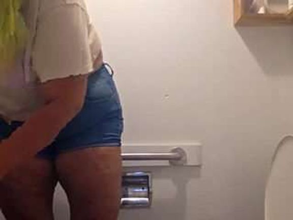 ChanelChutneyHornyBBWhore