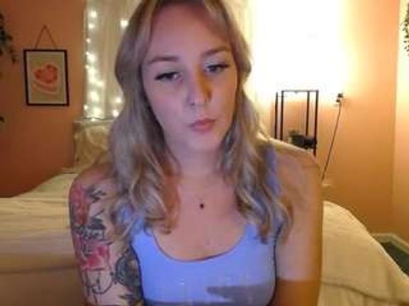 thicc-tattooed-bitch