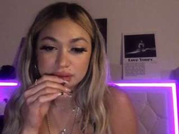 ella b