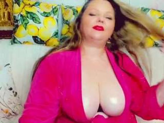 QueenMargo18