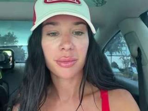 Tight Tiny MILF