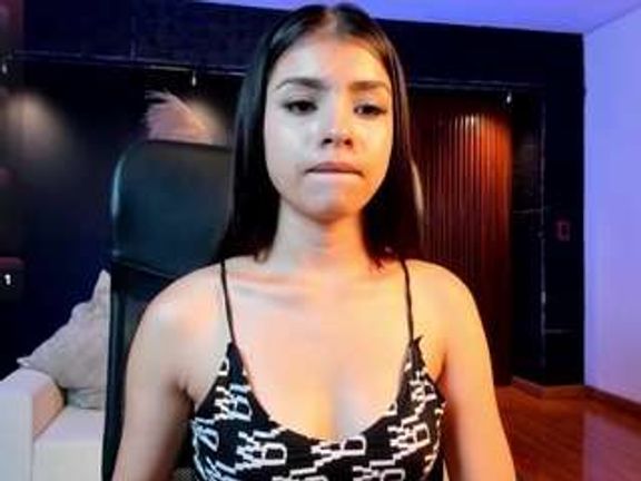Emily-Loppez